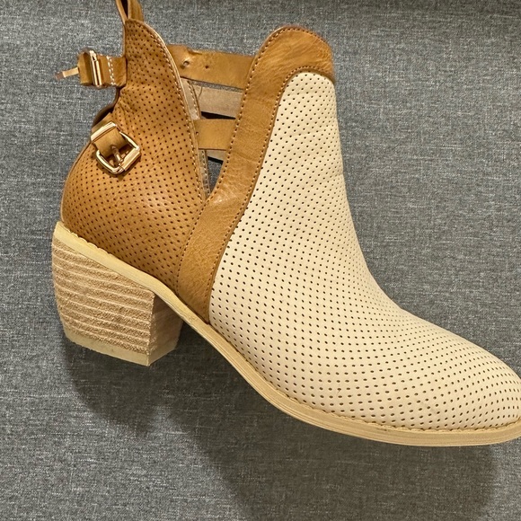 Brow Ankle boots - Picture 7 of 8